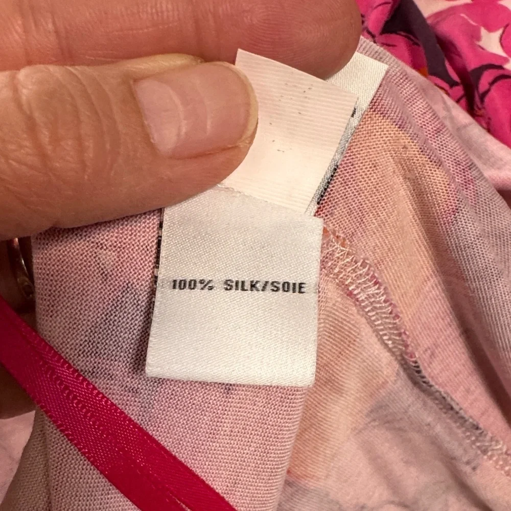 Diane Von Furstenberg CollaredShort Sleeved Floral Wrap Dress in Pink and Purple - Picture 12 of 13